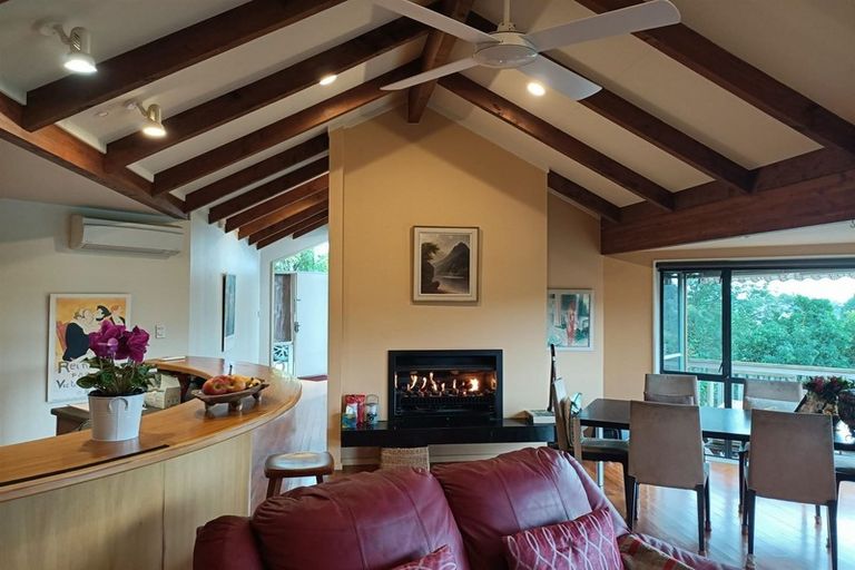 Photo of property in 39 Puflett Road, Havelock North, 4130