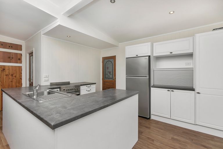 Photo of property in 78 Motutara Road, Muriwai, Waimauku, 0881