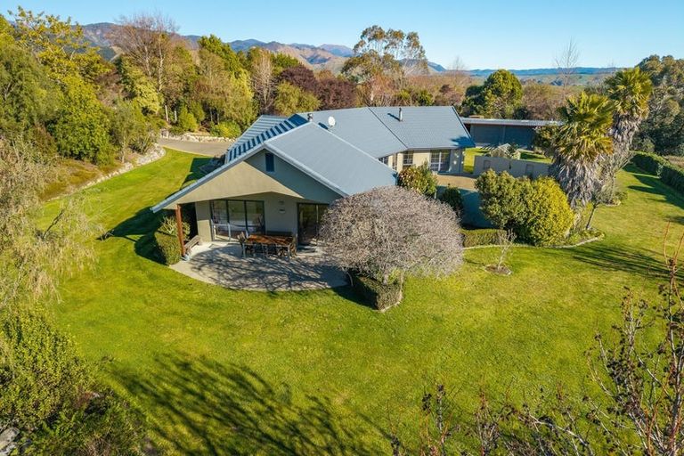 Photo of property in 165 Totara View Road, Wakefield, 7095