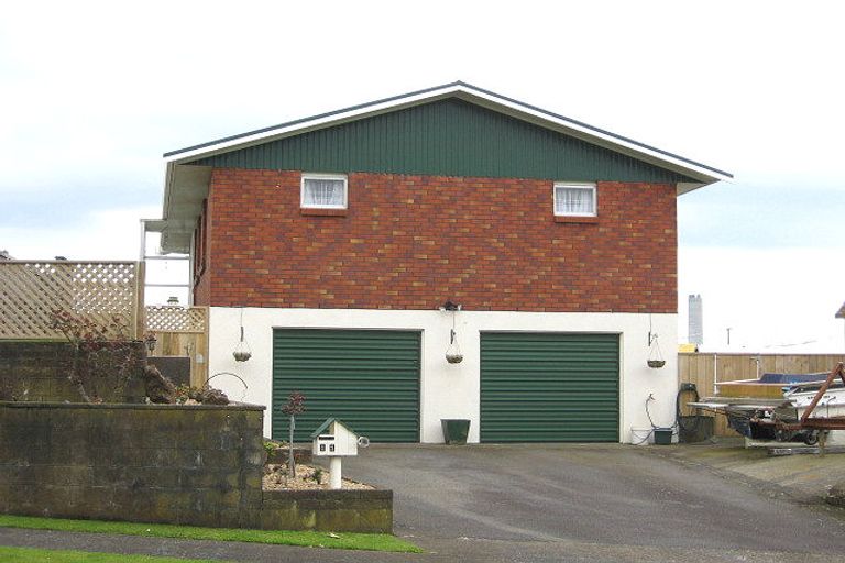 Photo of property in 11 Melrose Street, Spotswood, New Plymouth, 4310