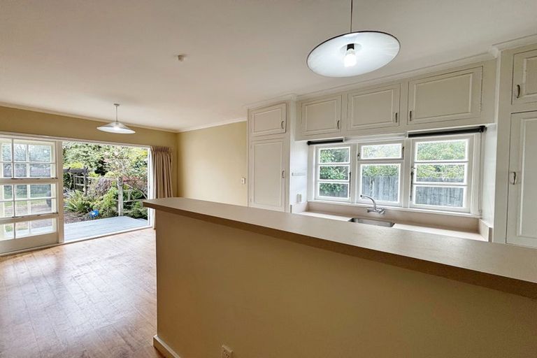 Photo of property in 2/49 Ashgrove Terrace, Somerfield, Christchurch, 8024