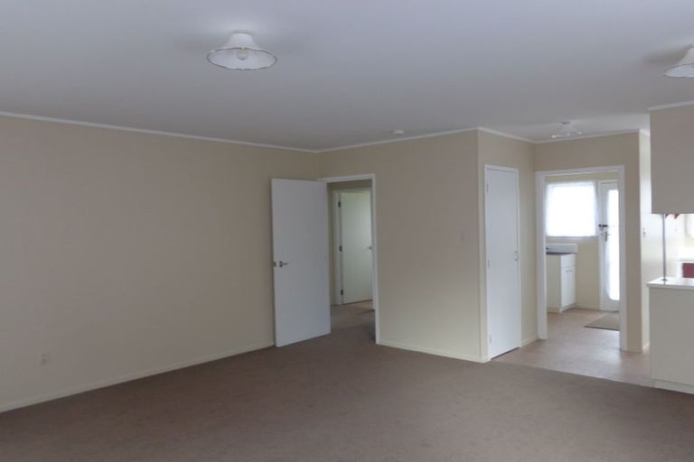 Photo of property in 2/341 Royal Road, Massey, Auckland, 0614