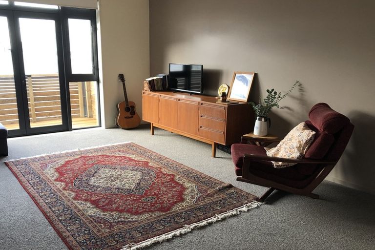 Photo of property in Pirie Street Townhouses, 11/35u Pirie Street, Mount Victoria, Wellington, 6011