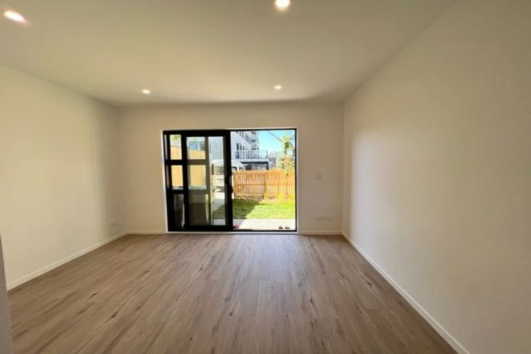 Photo of property in 148 Mcleod Road, Te Atatu South, Auckland, 0610