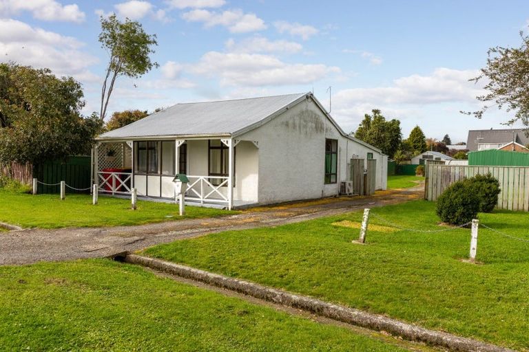 Photo of property in 12 Ormond Street, Woodville, 4920