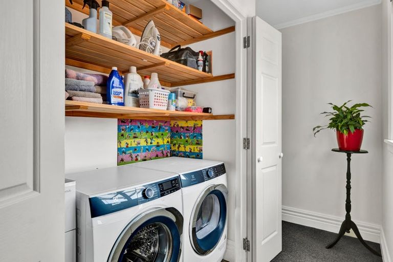 Photo of property in 336 South Road, Hawera, 4610