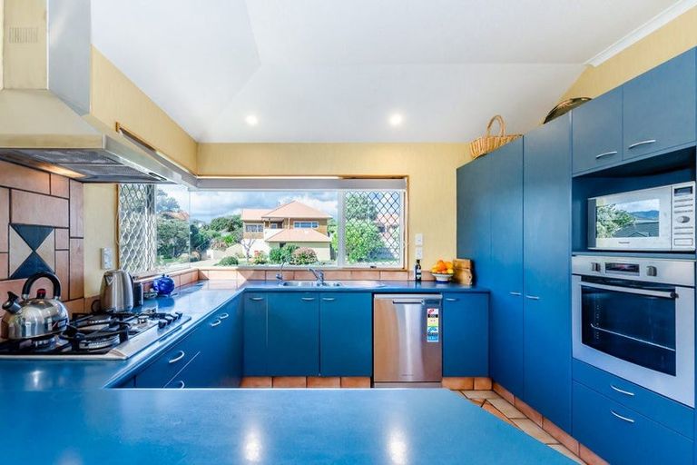 Photo of property in 23 Kotuku Drive, Paraparaumu Beach, Paraparaumu, 5032