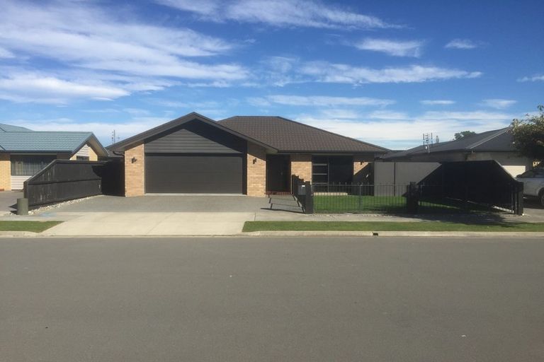 Photo of property in 8 Norrie Way, Kaiapoi, 7630