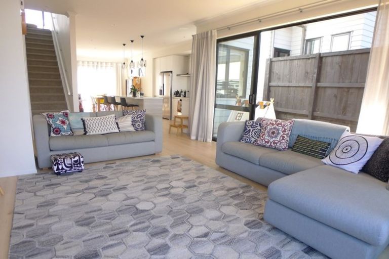 Photo of property in 11 Oioi Road, Hobsonville, Auckland, 0616