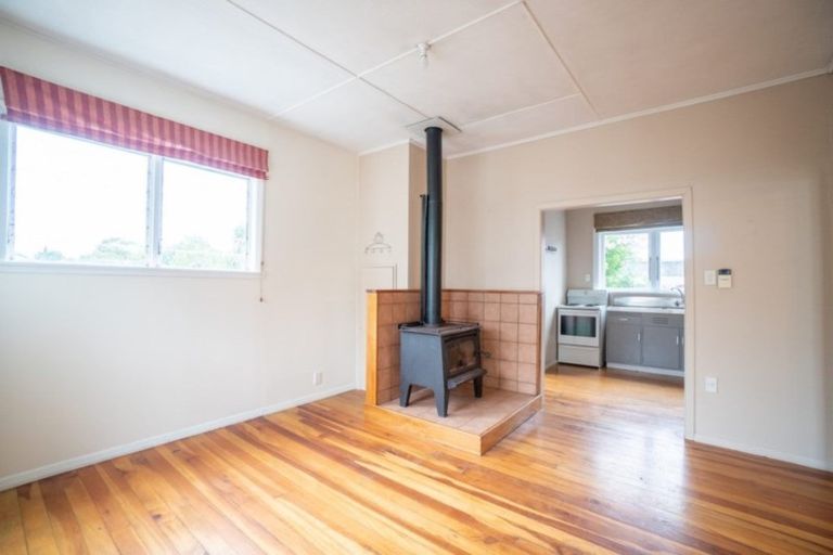 Photo of property in 26 Chelwood Street, Takaro, Palmerston North, 4412