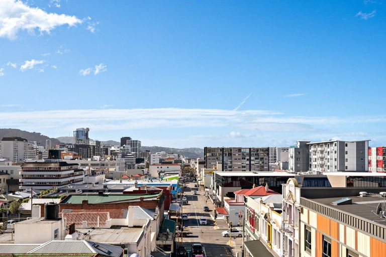 Photo of property in Qba Apartments, 3d/51 Webb Street, Mount Cook, Wellington, 6011