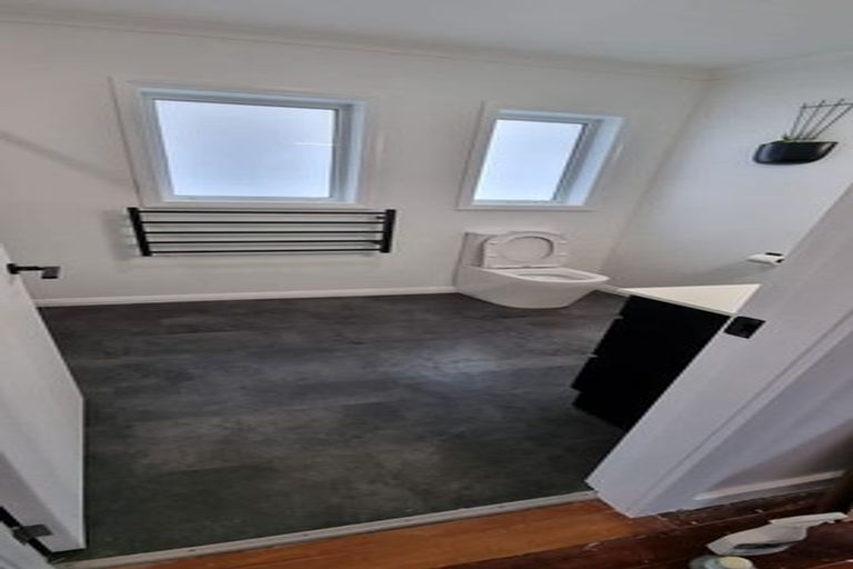 Photo of property in 20 Makora Road, Otaihanga, Paraparaumu, 5036