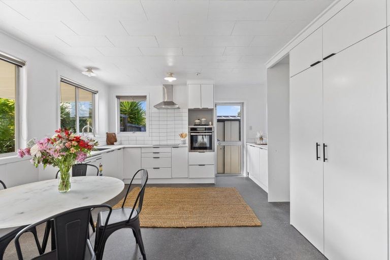 Photo of property in 2 Mountbatten Drive, Putaruru, 3411