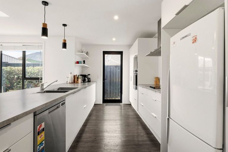 Photo of property in 8 Peterley Road, Lower Shotover, Queenstown, 9304