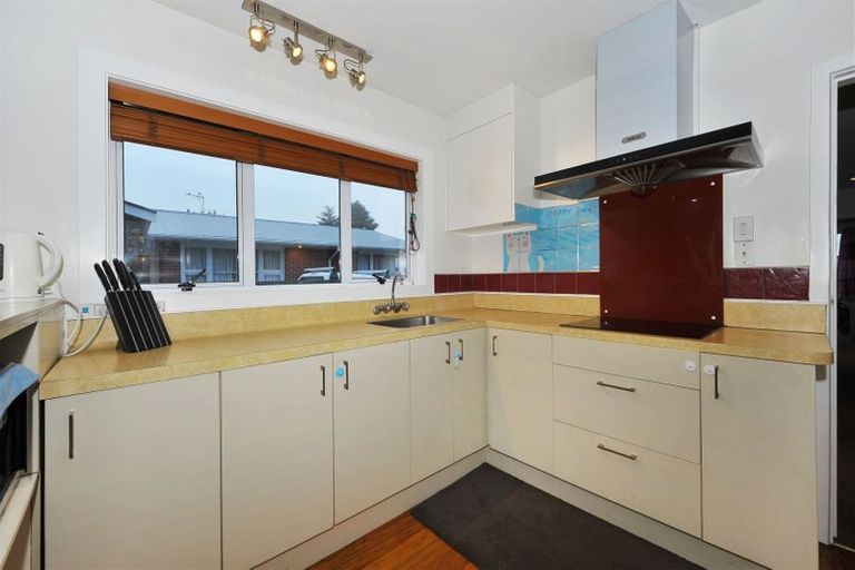 Photo of property in 33 Blankney Street, Hornby, Christchurch, 8042