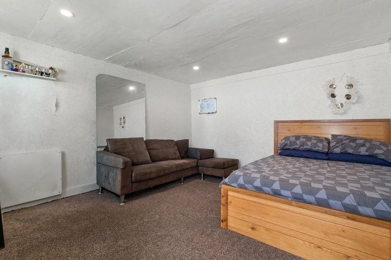 Photo of property in 8 Julian Place, Otara, Auckland, 2023