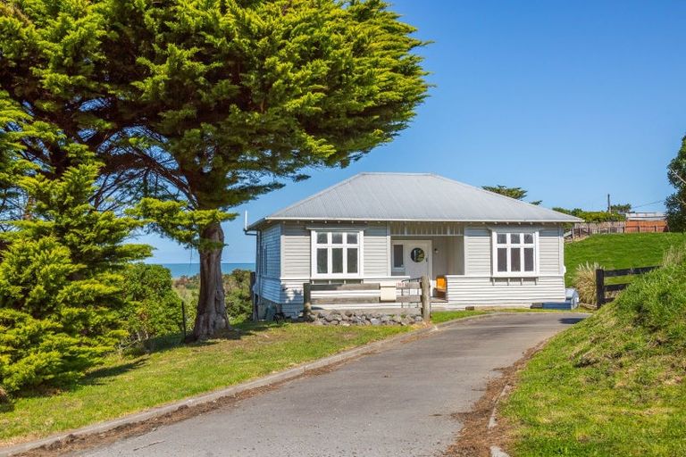 Photo of property in 346 Cape Palliser Road, Whangaimoana, Pirinoa, 5772