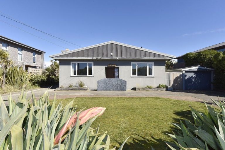 Photo of property in 74 Marine Parade, North New Brighton, Christchurch, 8083