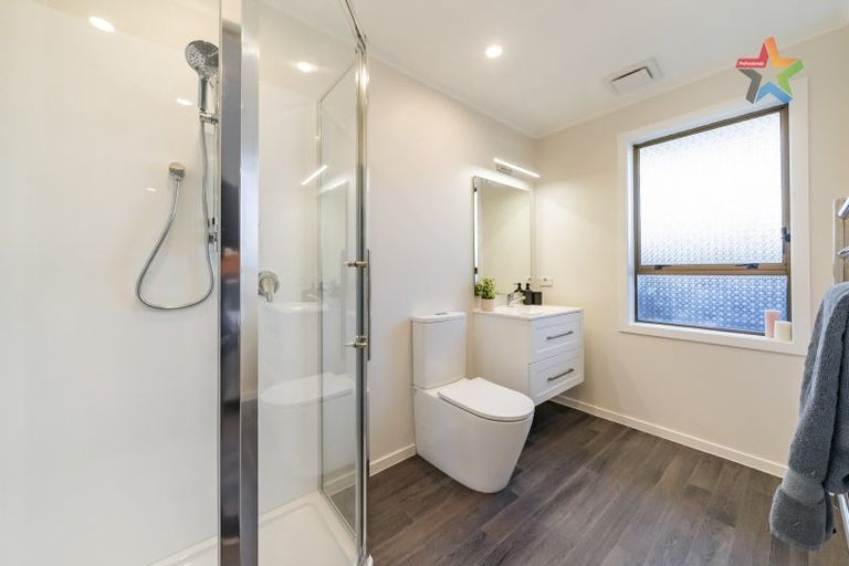 Photo of property in 28 Mcenroe Grove, Naenae, Lower Hutt, 5011