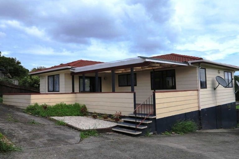Photo of property in 90 Sunvue Road, Glen Eden, Auckland, 0602
