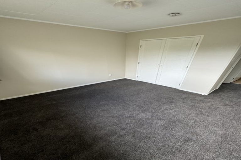 Photo of property in 64 Solar Road, Glen Eden, Auckland, 0602