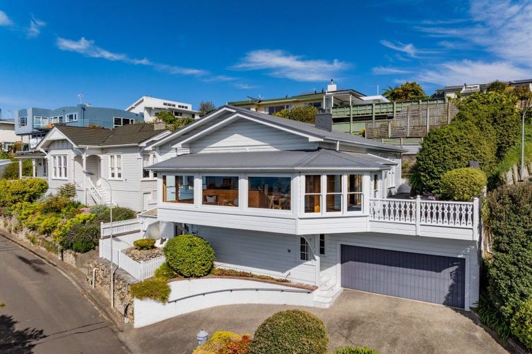 Photo of property in 18 Sealy Road, Bluff Hill, Napier, 4110