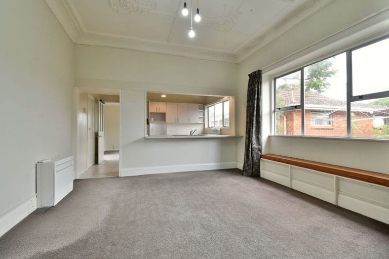 Photo of property in 64 Hargest Crescent, Saint Kilda, Dunedin, 9012