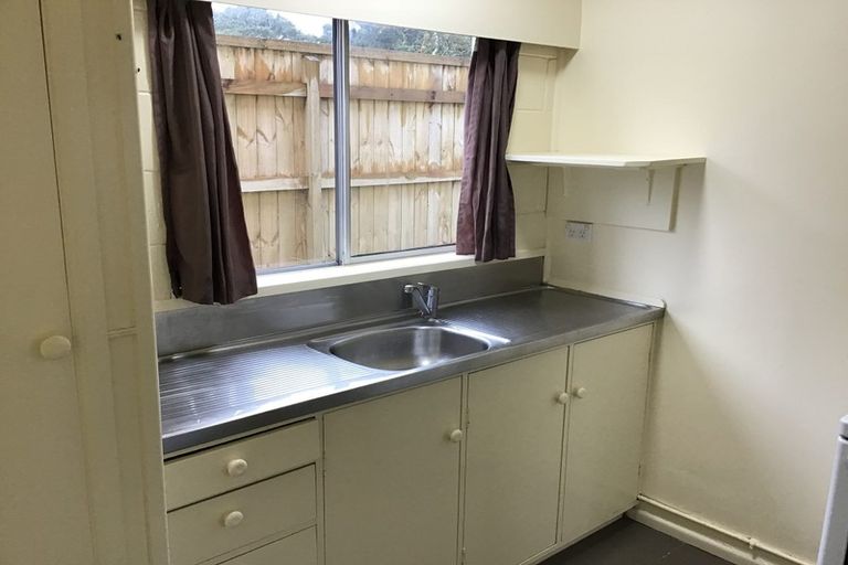 Photo of property in 2 Gorrie Road, Regent, Whangarei, 0112