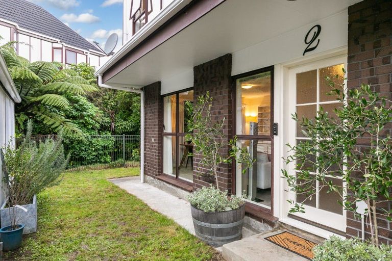 Photo of property in 75u2 Delhi Crescent, Khandallah, Wellington, 6035
