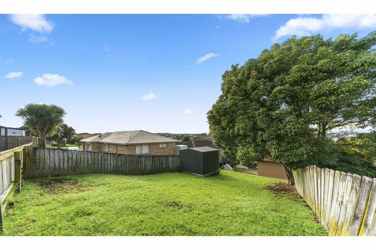 Photo of property in 26 Piriti Place, Weymouth, Auckland, 2103