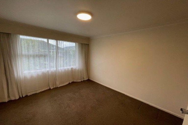 Photo of property in 2/15a Saltburn Road, Milford, Auckland, 0620