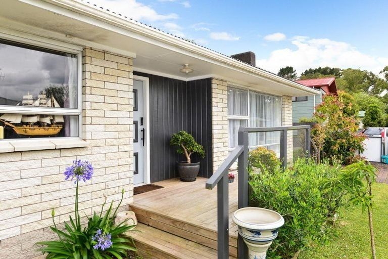 Photo of property in 21 Brookbank Place, Glenview, Hamilton, 3206