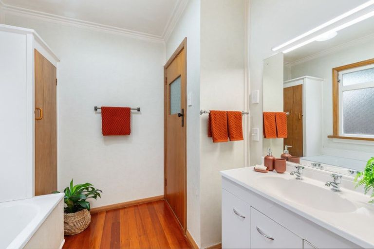 Photo of property in 17 Grey Street, Feilding, 4702