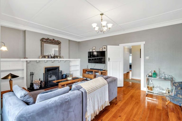 Photo of property in 28 Carlton Avenue, Gonville, Whanganui, 4501