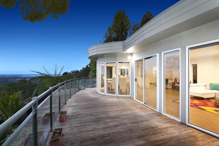 Photo of property in 57 Kohu Road, Titirangi, Auckland, 0604