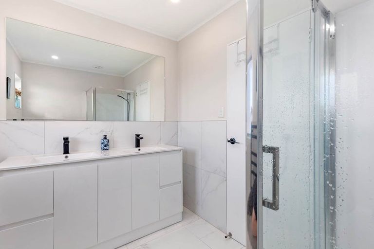 Photo of property in 2/15 Kohiwi Road, Manurewa, Auckland, 2102
