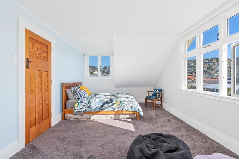 Photo of property in 180 Victoria Road, Saint Clair, Dunedin, 9012