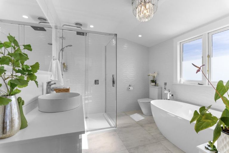 Photo of property in 244 Saint Aubyn Street, New Plymouth, 4310