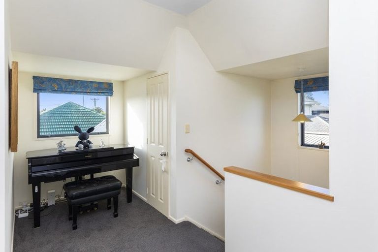 Photo of property in 1a Delph Street, Avonhead, Christchurch, 8042
