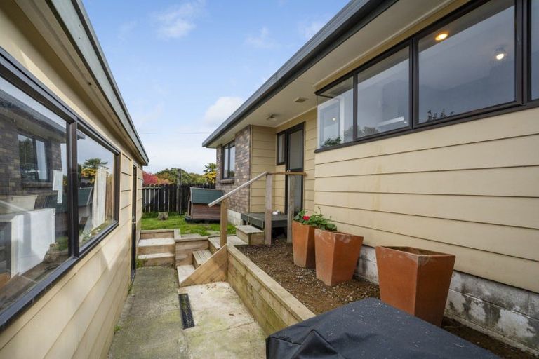 Photo of property in 9/24 Sinclair Street, Greerton, Tauranga, 3112