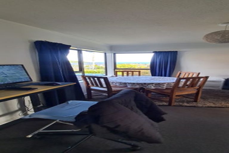 Photo of property in 67 Frobisher Street, Island Bay, Wellington, 6023