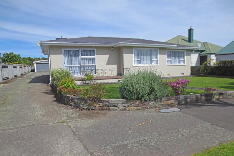 Photo of property in 424 College Street, Hokowhitu, Palmerston North, 4410