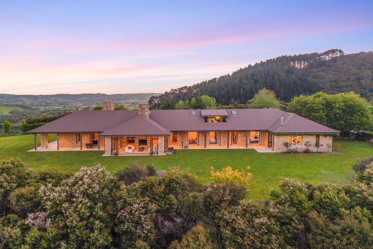 Photo of property in 184 North Road, Clevedon, Papakura, 2582