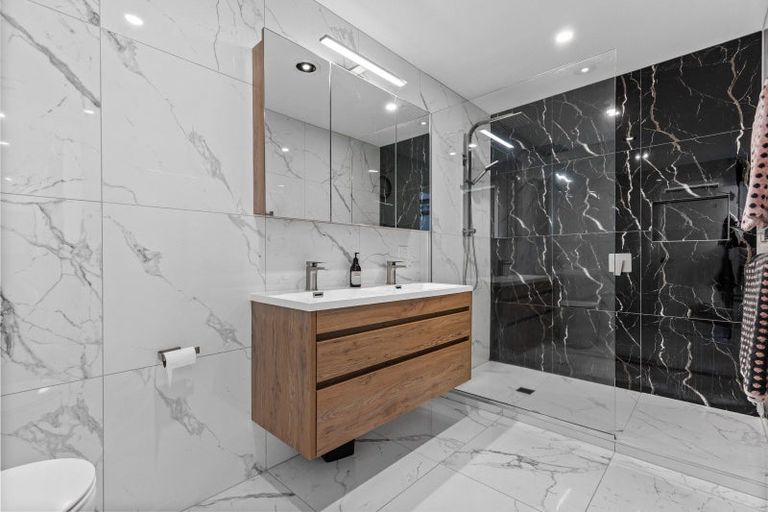 Photo of property in 23a Achilles Crescent, Narrow Neck, Auckland, 0624