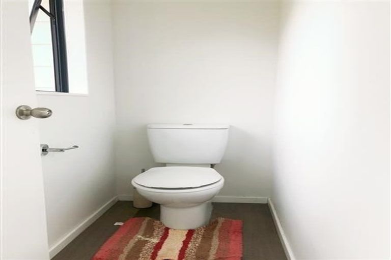 Photo of property in 162c Henderson Valley Road, Henderson, Auckland, 0612