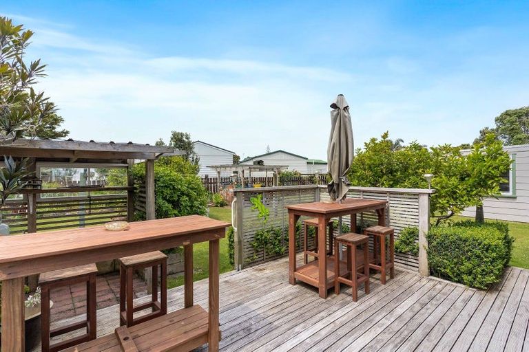Photo of property in 210 Chartwell Avenue, Whangamata, 3620