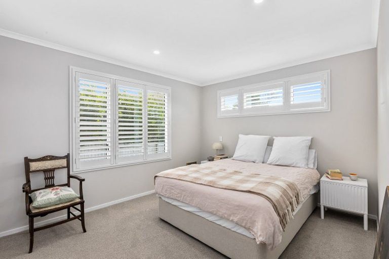 Photo of property in 19 Odlin Lane, Red Beach, 0932