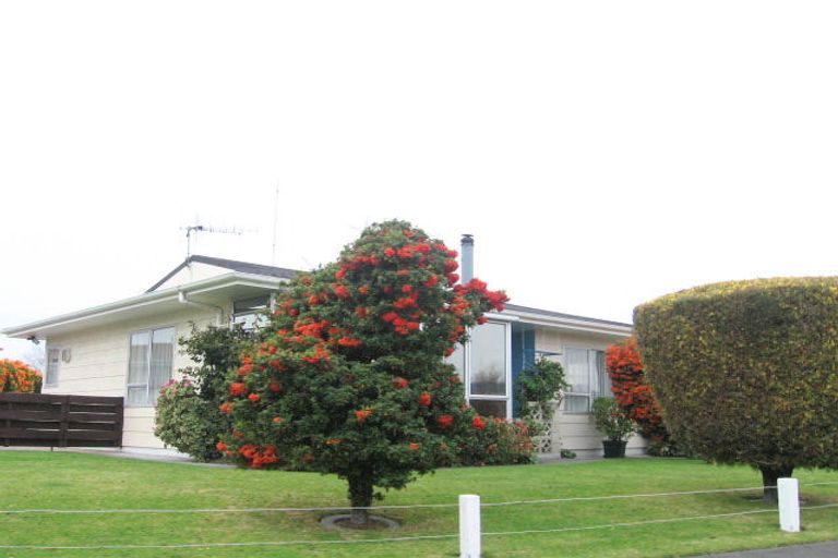 Photo of property in 24 Elliott Street, Taradale, Napier, 4112