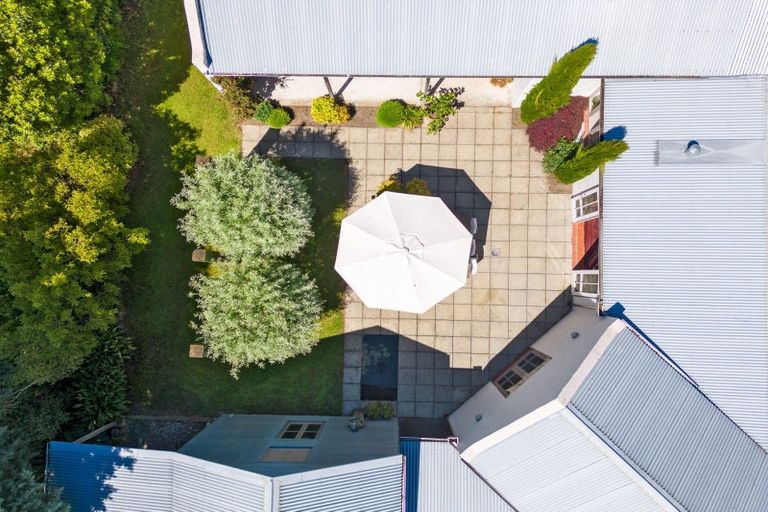 Photo of property in 32 Papawai Road, Papawai, Greytown, 5794