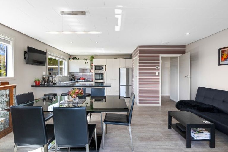 Photo of property in 11 Braeburn Street, Vauxhall, Dunedin, 9013